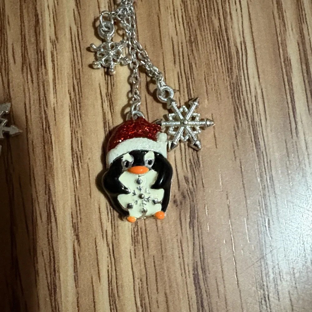 VINTAGE SANTA PENGUIN DANGLING SNOWFLAKE ACCENTS SILVER-TONE HOOK 2.5" EARRINGS - Picture 6 of 9